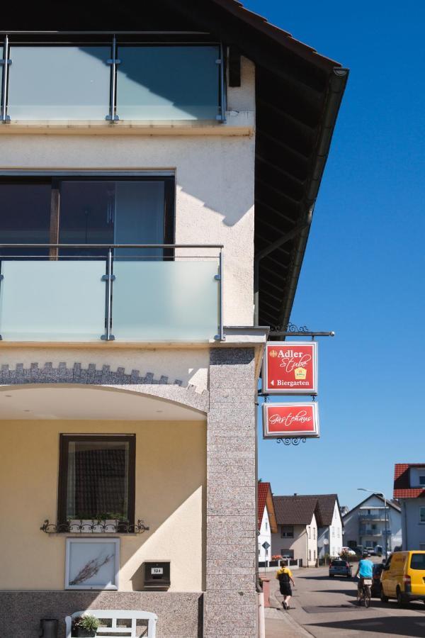 Gaestehaus Adler 亚蓬威e尔 外观 照片