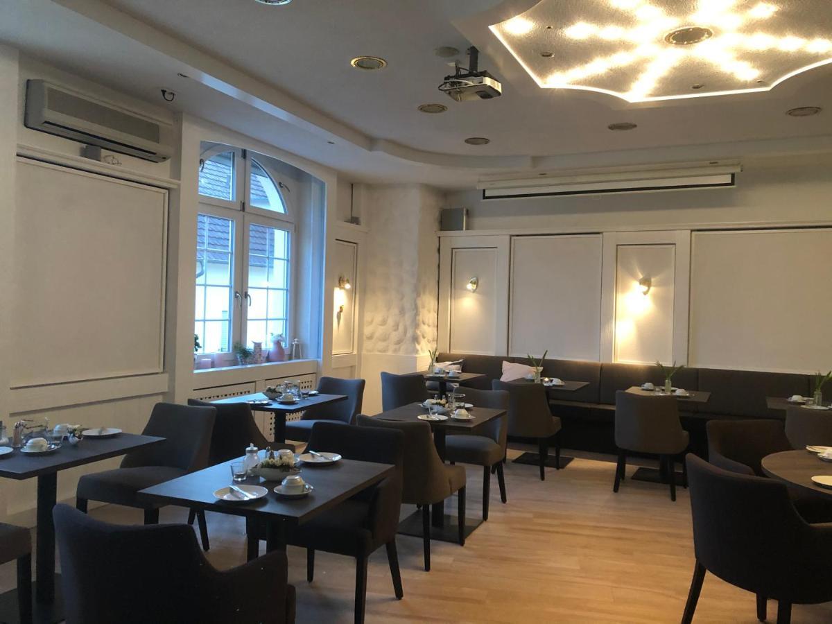 Gaestehaus Adler 亚蓬威e尔 外观 照片