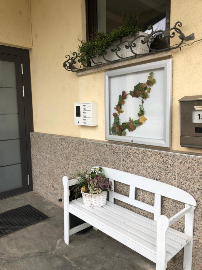 Gaestehaus Adler 亚蓬威e尔 外观 照片